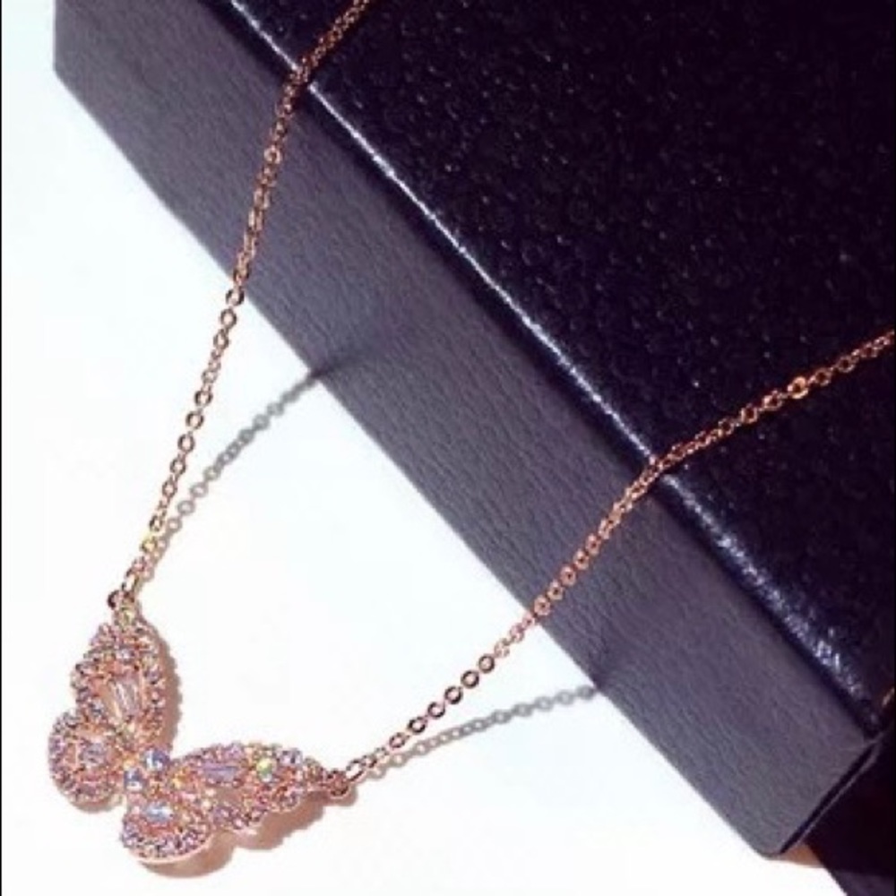 Elegant Necklace for lady, butterfly pendant